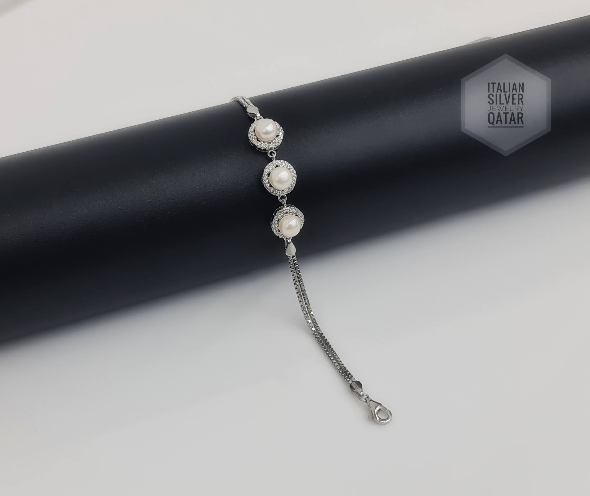 Luna Pearl Grace Bracelet