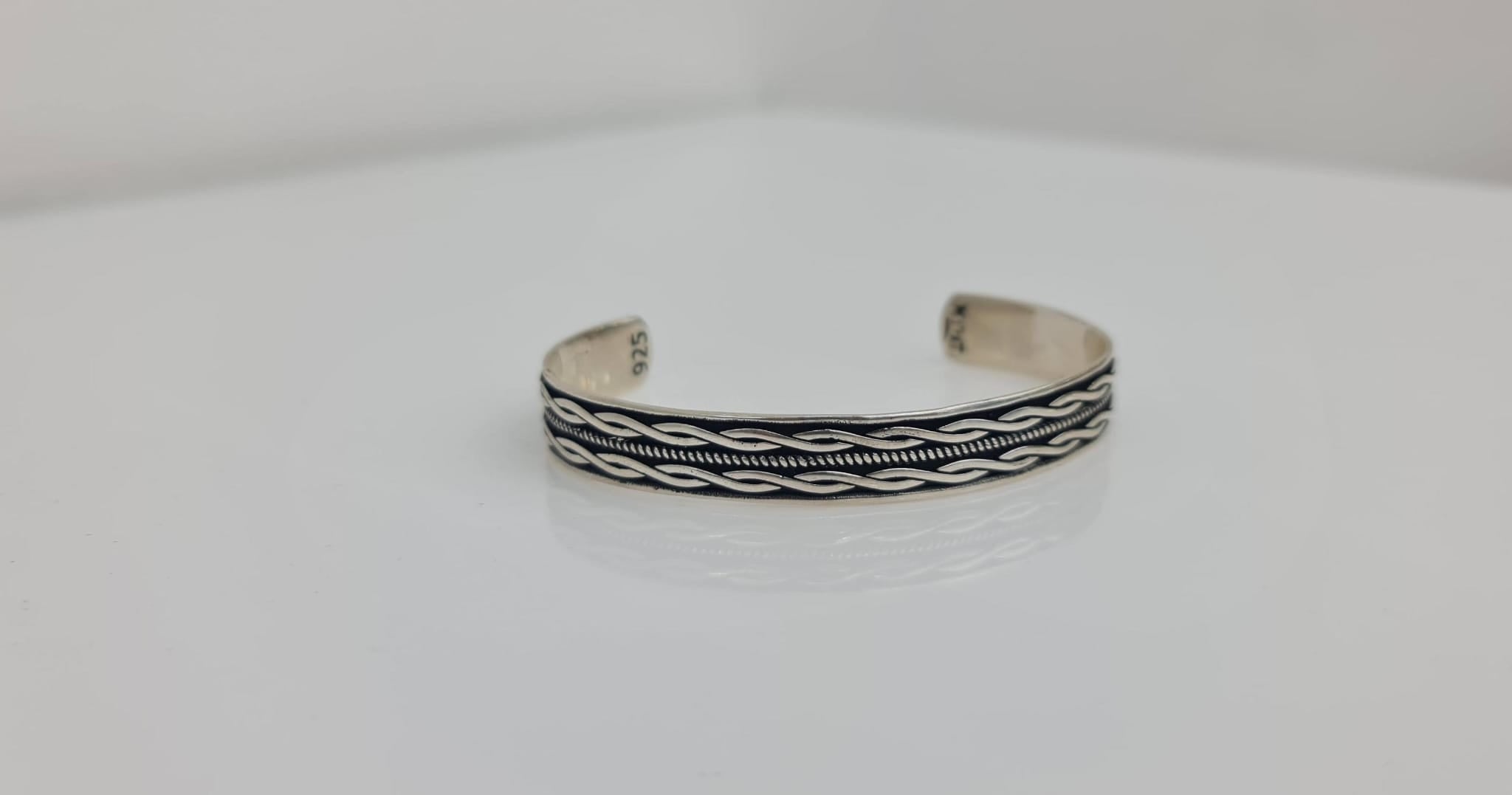 Ephesus Line Men’s Silver Cuff