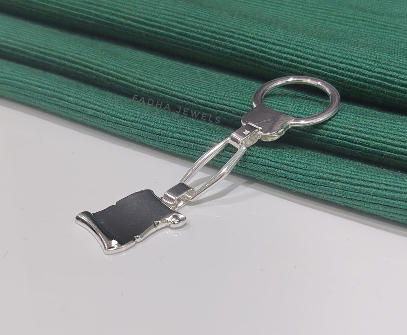 Heritage Scroll Silver Key Chain