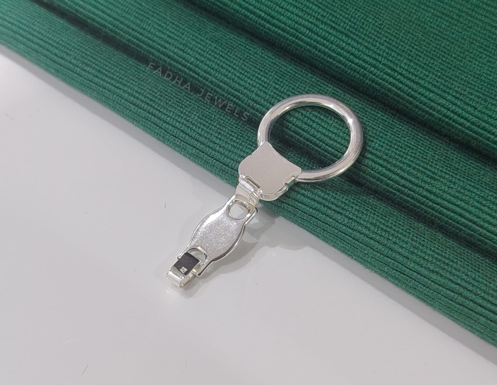 Linea Mini Silver Key Chain