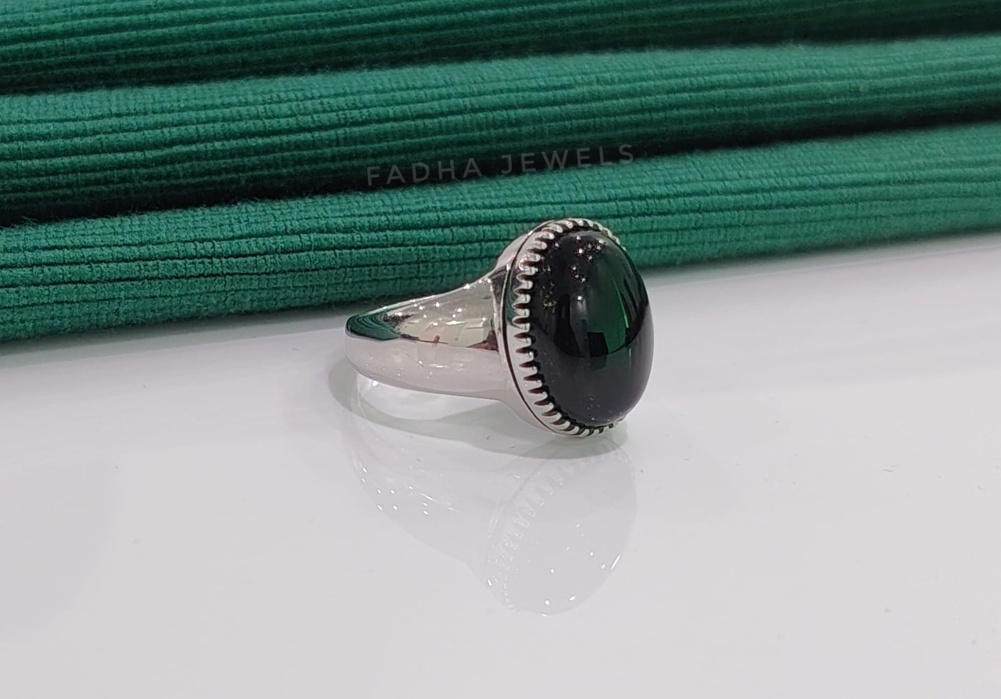 Noctra Oval Silver Ring